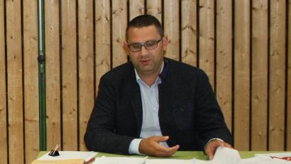 Bild: bjp
Bedachtsam plant die Stadt Pressath mit Kämmerer Christian Marzi ihren Etat für 2022. Die Verschuldung konnte erneut gesenkt werden.