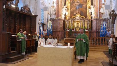 Bild: Max Pravida/exb
Zentralpräses Thomas Schmid bei der Einführung des neuen Bezirkspräses Pater Johannes Bosco.