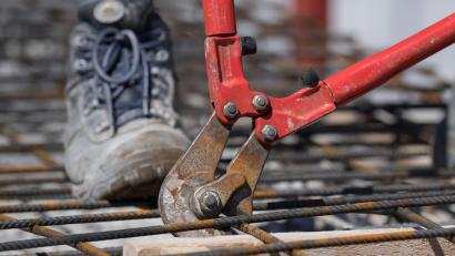 Symbolbild: Boris Roessler/dpa
Wie kann man den Fachkräftemangel knacken? Die Ideen der Grünen dazu wurden im Landtag nur von der SPD unterstützt.