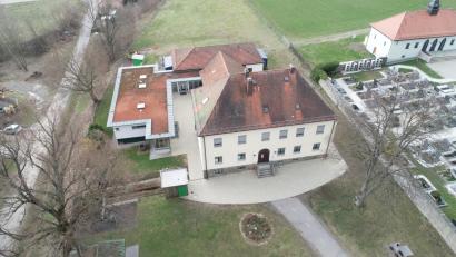 Bild: bey
Der Kindergarten St. Eilsabeth Pleystein nimmt ab sofort Buchungen von Eltern für ihre Kinder an. Mit entsprechenden Umbauten und Änderungen wurde die Möglichkeit für die Einrichtung einer altersgemischten Gruppe geschaffen.