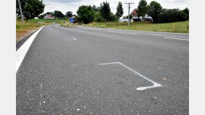 Bild: Stephan Huber
Tatort eines Angriffs auf ein Polizeiauto in Speckmannshof, einem Ortsteil von Amberg.