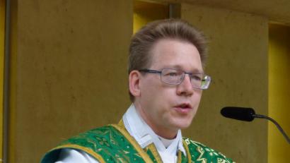 Bild: mma
Der Hahnbacher Pfarrer Dr. Christian Schulz ist seit Juni Dekan des Dekanats Amberg-Sulzbach.