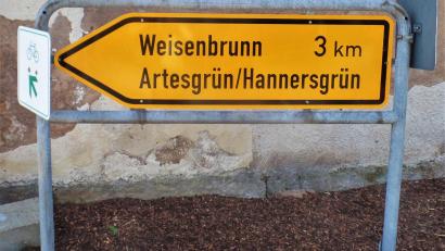 Bild: jml
Was gilt nun ab sofort? Wurde aus Weißenbrunn neuerdings ein Weisenbrunn?