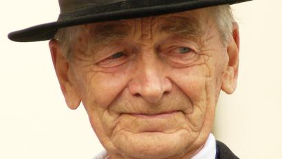 Archivbild: müb
Wolfgang Winter auf der Woizkirwa. Das langjährige Mitglied des Trachtenvereins Stamm ist am 30. Juni im Alter von 92 Jahren verstorben.