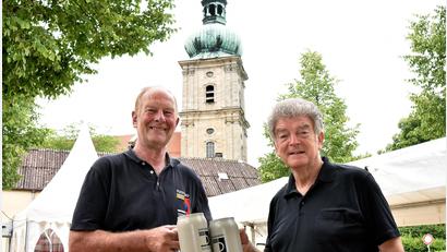 Bild: Stephan Huber
Sie sind zwar bereits im fortgeschrittenen Alter, trotzdem waren sie beim diesjährigen Bergfest ziemliche Anfänger. Arno Dieter (links) und Franz Mertel (rechts) haben eine gute Figur gemacht.