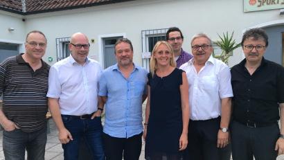 Bild: uz
Der neu gewählte Aufsichtsrat der Bürgerenergiegenossenschaft.