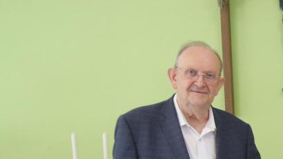 Archivbild: mfh
Rudolf Ruppert - hier bei einem früheren Termin im St.-Barbara-Heim - verfolgte seine Verabschiedung per Videoschalte von zu Hause aus.