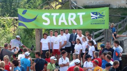 Archivbild: rid
Schnappschuss vom Landkreislauf 2018. Damals fiel der Startschuss in Trausnitz.