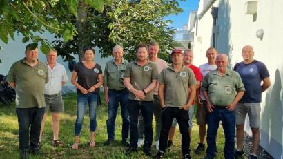 Bild: uz
Der neue Vorstand (von links): Thomas Hofmeister, Günther Schmidt, Manja Reich, Richard Neulinger, Christoph Schröder, Waldemar Zwetzig, Patrick Sasse, Jakob Neuendank, Norbert Schönberner, Richard Nimmerjahn und Michael Latman.