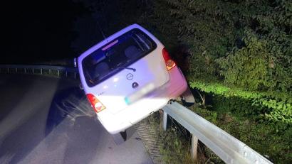 Bild: Polizeiinspektion Sulzbach-Rosenberg/exb
Das bekamen die Beamten der Sulzbach-Rosenberger Polizei in der Nacht von Samstag auf Sonntag zu sehen, als sie durch die Schäfloher Straße fuhren.