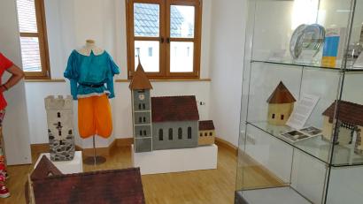 Bild: hm
Eine Sonderausstellung befasst sich mit den festlichen Ereignissen im Jubiläumsjahr 1973, als die Stadt Pfreimd an die Stadterhebung durch Landgraf Ulrich II im Jahr 1372 erinnerte.