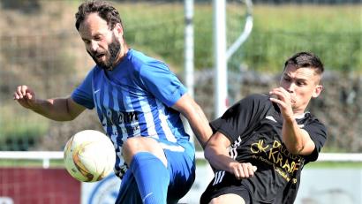 Bild: A. Schwarzmeier
Die DJK Weiden muss in der Saison 2022/23 ohne ihre zuletzt erfolgreichsten Angreifer auskommen. Nico Krebs (8 Tore) und Pavel Karlicek (14 Tore/rechts) stehen nicht mehr zur Verfügung.