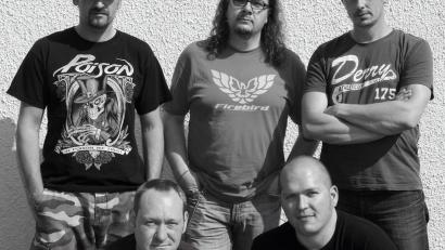 Bild: Sleepless/exb
Sleepless gibt ein Konzert an der OWV-Blockhütte.