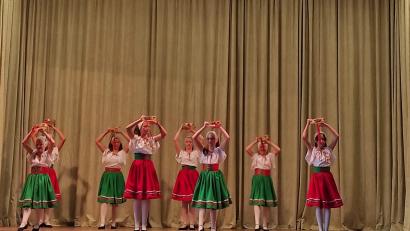 Bild: Tobias Böhm/exb
Bei der Ballettaufführung der Kreismusikschule Tirschenreuth waren die Kostüme der Gruppen ein echter Hingucker. Die Besucher belohnten die Darbietungen mit viel Applaus.