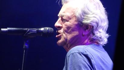 Bild: Houschka
Der Kopf eines Rock-Dinosauriers, wie in Stein gemeißelt: Der britische Sänger Ian Gillan spielte zusammen mit seiner Band Deep Purple bei einem Festival am fränkischen Brombachsee.