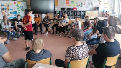 Bild: wel
Bei "Pack ma's", einem Training für Zivilcourage, spielten die Schüler ein Spiel zur Förderung von Gemeinschaft.