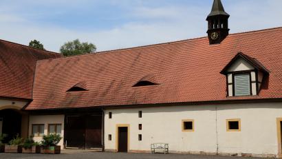 Archivbild: rpp
Am Freitag, 22. Juli, findet auf dem Gelände des Schlosses Wolframshof ein „Kulturtanz“ für Junge und Junggebliebene statt.