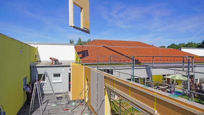 Bild: fvo
Der Anbau in der Kita St. Josef in Waldthurn soll bis zum Herbst fertig sein.