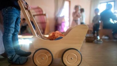 Symbolbild: Sina Schuldt
Die Gewaltkriminalität ist zurückgegangen. Stabil geblieben sind dagegen die Fallzahlen für Vormundschaft, Pflegschaft und erzieherischen Beistandschaft.