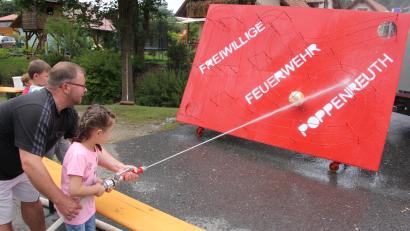 Archivbild: kro
Sieben Veranstaltungen gibt es beim diesjährigen Ferienprogramm in Mähring. Einen Nachmittag bei der Feuerwehr wird es heuer zwar nicht geben, dafür einen Kinderflohmarkt oder eine Kräuterwanderung.