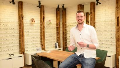 Bild: bey
Rund 700 Brillenmodelle für Damen, Herren und Kinder stehen bei Michael Köllner zur Auswahl.