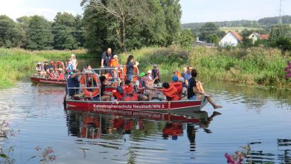 Archivbild: kki
Die Feuerwehr lädt wieder zur Bootsfahrt auf der Naab ein.