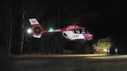 Bild: Peter Nickl
Der Rettungshubschrauber transportierte den schwer verletzten Mann in die Uniklinik Regensburg.