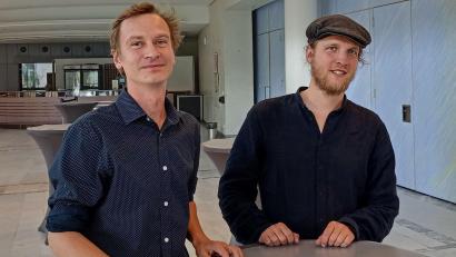 Bild: shl
Die Klimaschutzmanager Julian Hollstegge (links) und David Kienle erstellen für die Stadt Weiden ein Klimaschutzkonzept.