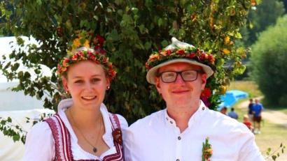 Bild: Eva Gröninger
Das neue Ensdorfer Oberkirwapaar Magdalena Wein und Paul Göldner.