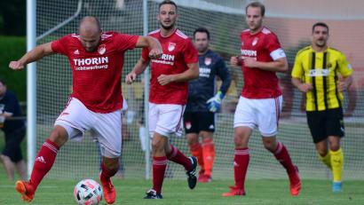 Bild: exb
Die Pfreimder Spieler kehrten mit einer 0:2-Niederlage vom TSV Kareth zurück.