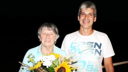 Bild: gru
Reinhilde Mignon mit dem neuen 1. Vors. Manfred Pirner