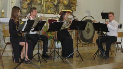 Bild: adj
In unterschiedlicher Zusammensetzung präsentieren die jungen Musiker ihre Stücke.