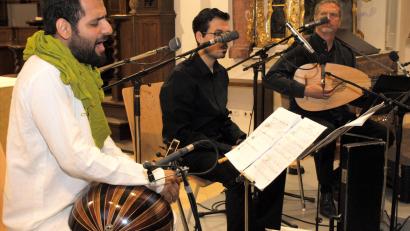 Bild: do
Die Vielfalt arabischer, türkischer und persischer Musikkultur kommt in einer Weltpremiere am Sonntag, 14. August, zur Aufführung.