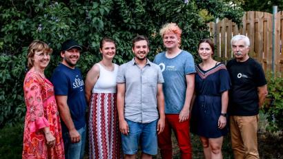 Bild: Freya Fehse/exb
Auf ein Neues: Im Bild (von links) das Vorstands-Team mit Ilona Glück, André Gießübl, Maria Oberleitner, Florian Wein, Michael Zanner, Birgit Bauer und Erich Wein.