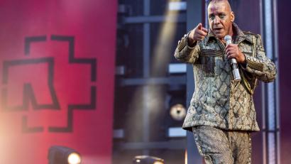 Bild: Christoph Soeder/dpa
Die Band Rammstein mit Frontmann Till Lindemann darf an Silvester nicht in München auftreten.
