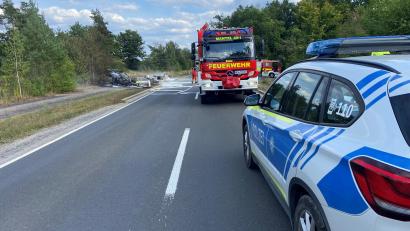 Bild: Gustl Beer
Glück im Unglück hatte ein Autofahrer, der sich nahe Grub überschlug.