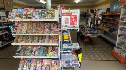 Archivbild: Karola Schiener/exb
Zeitschriften, Grablichter, Gebäck und Wurst: In "Karolas Dorfladen" war alles zu haben, was man im Alltag so braucht.