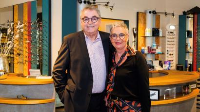 Bild: Brillenhaus Horrer/exb
Reinhold und Petra Horrer verabschieden sich nach 40 Jahren Selbstständigkeit in den Ruhestand.