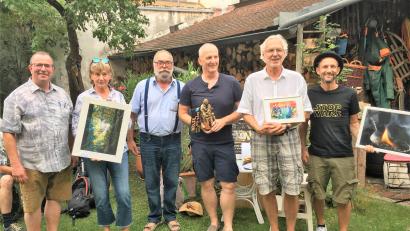 Bild: exb
Sie blicken auf eine gelungene Kunst-Kirwa in Kastl zurück: (von links) Andreas Otterbein, Vorsitzender des Vereins für Tourismus und Gewerbe Kastl, Margitta Waterlot (Wendelstein), Projektleiter und Initiator Hans Yberle, Konrad Pirner (Sulzbach-Rosenberg), Herbert Winter (Kastl) und Marko Soschinka (Lauterhofen).