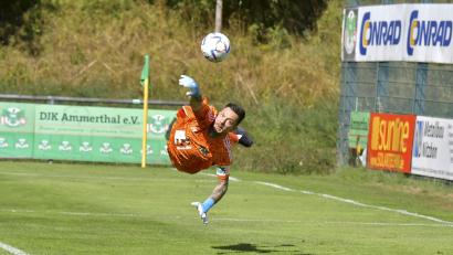Archivbild: Hubert Ziegler
Ammerthals Torwart Christopher Sommerer hat großen Anteil daran, dass seine Mannschaft in der Bayernliga vorne steht.