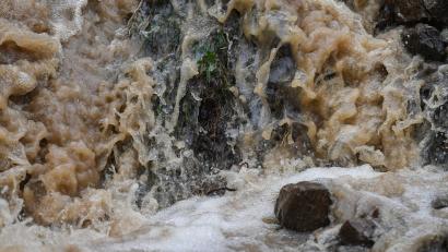 Symbolbild: Patrick Seeger
Überschwemmungen sind weiter bayernweit möglich.