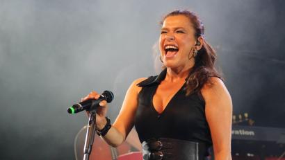 Bild: Andrea Herdegen
Singt am Mittwoch, 31. August, mit Silly auf der Luisenburg-Felsenbühne in Wunsiedel im Fichtelgebirge: Julia Neigel.