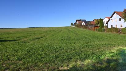 Archivbild: gf
Am westlichen Ende der Flurstraße soll auf einer Fläche von etwa 11.000 Quadratmetern das Baugebiet „Gebenbach Nord-West“ entstehen.