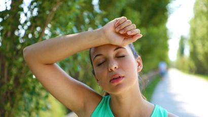 Symbolbild: Sergio Monti - stock.adobe.com
Kopfschmerzen können ein Zeichen sein, dass wir unter negativen Gefühlen leiden.