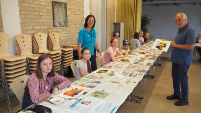 Bild: krb
Kinderferienclub Neustadt: Malen mit Ernst Umann.