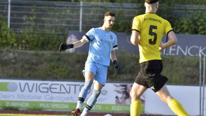 Archivbild: Hubert Ziegler
Tim Schreiner (links) steht am Mittwoch wieder im Tor des FC Amberg. Trainer Karl-Heinz Wagner setzt auf dieser Position auf das Rotationsprinzip.