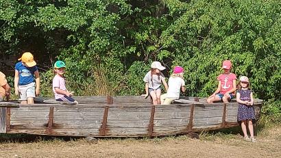 Bild: Stephanie Kuchlbauer/exb
Im Freilandmuseum Neusath gibt es für die Kinder viel zu entdecken.