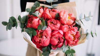 Symbolbild: anastasianess - stock.adobe.com
Verschenken Sie doch mal wieder Blumen - und zwar ganz ohne besonderen Anlass,