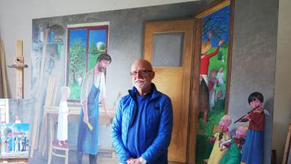 Bild: Museumsquartier Tirschenreuth/exb
Jan Knap in seinem Atelier in Plana. Der tschechische Künstler stellt ab Ende Oktober im Museumsquartier in Tirschenreuth aus.
