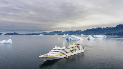 Bild:  Plantours Kreuzfahrten/dpa
Die „MS Hamburg“ startet im Sommer 2023 auf eine 250-tägige Kreuzfahrt.